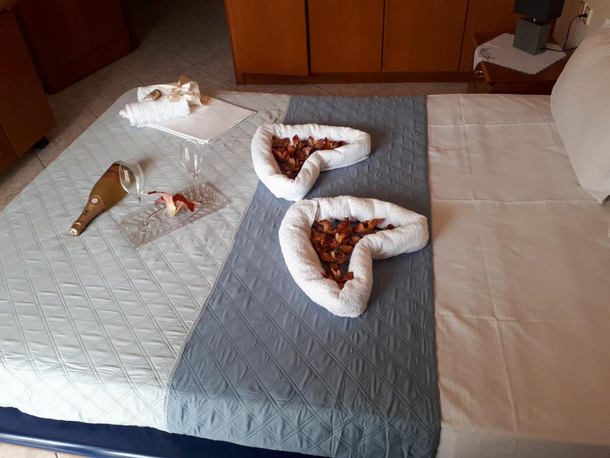 Popi 'S Home 斯卡拉索提罗斯 外观 照片